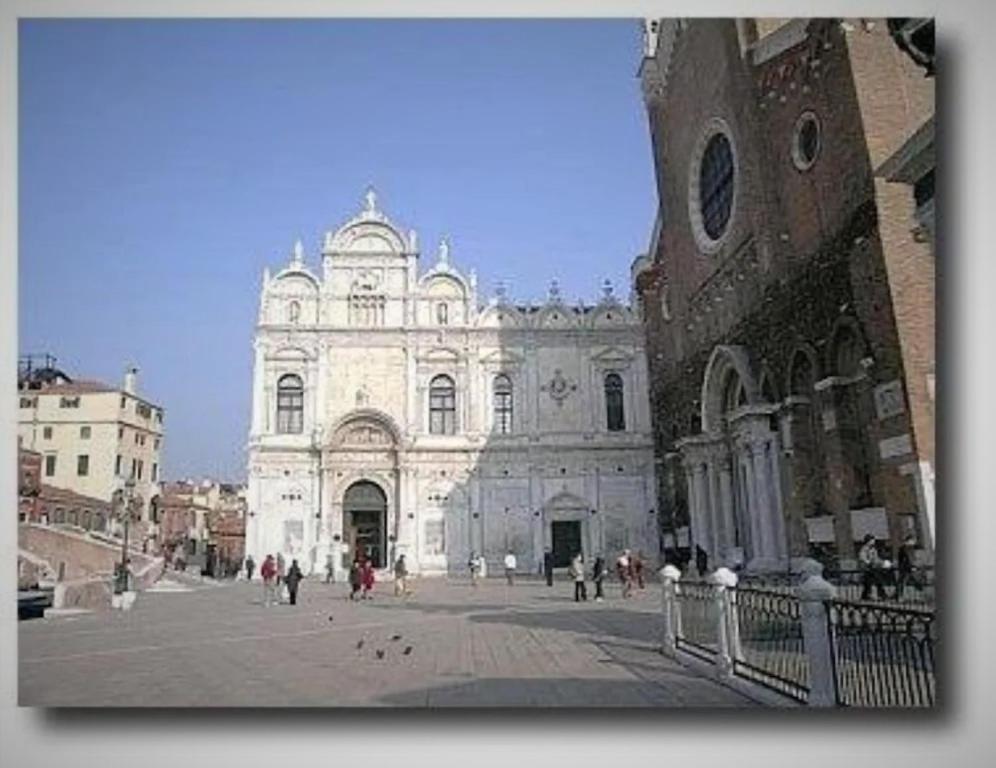 Malu Apartment Venesia Bagian luar foto