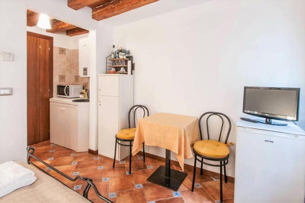 Malu Apartment Venesia Bagian luar foto