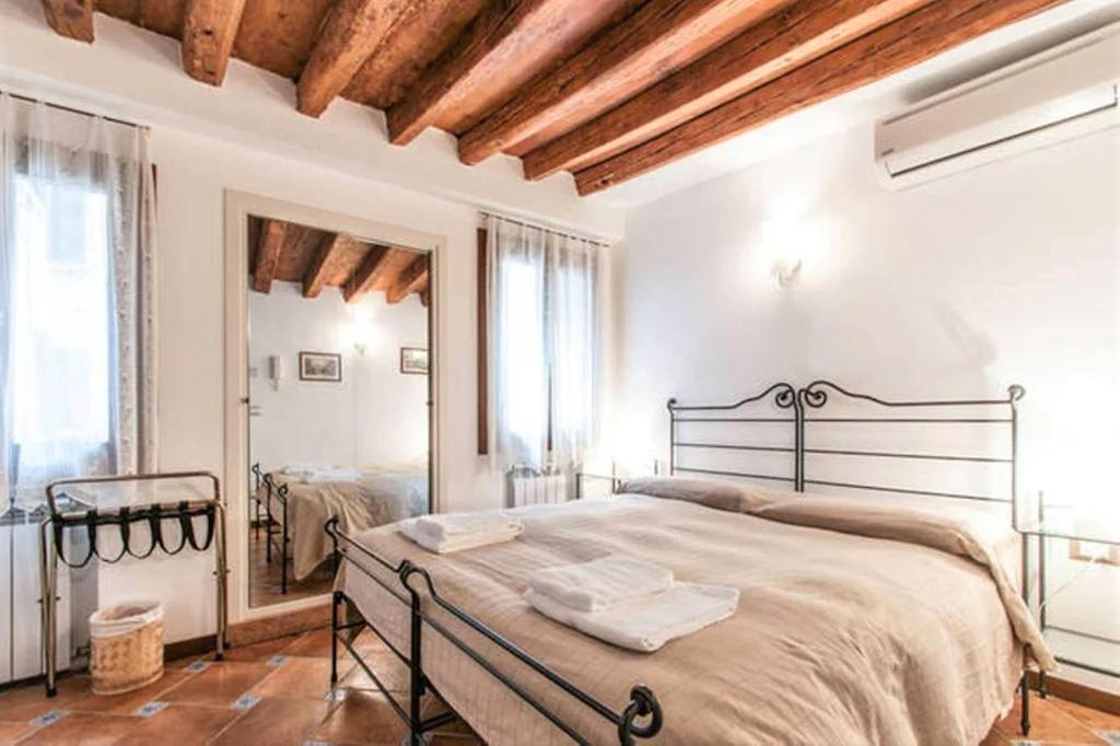 Malu Apartment Venesia Bagian luar foto