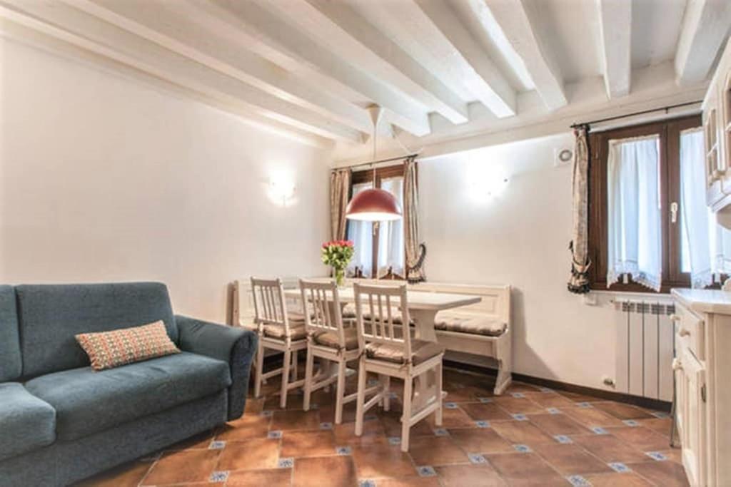 Malu Apartment Venesia Bagian luar foto